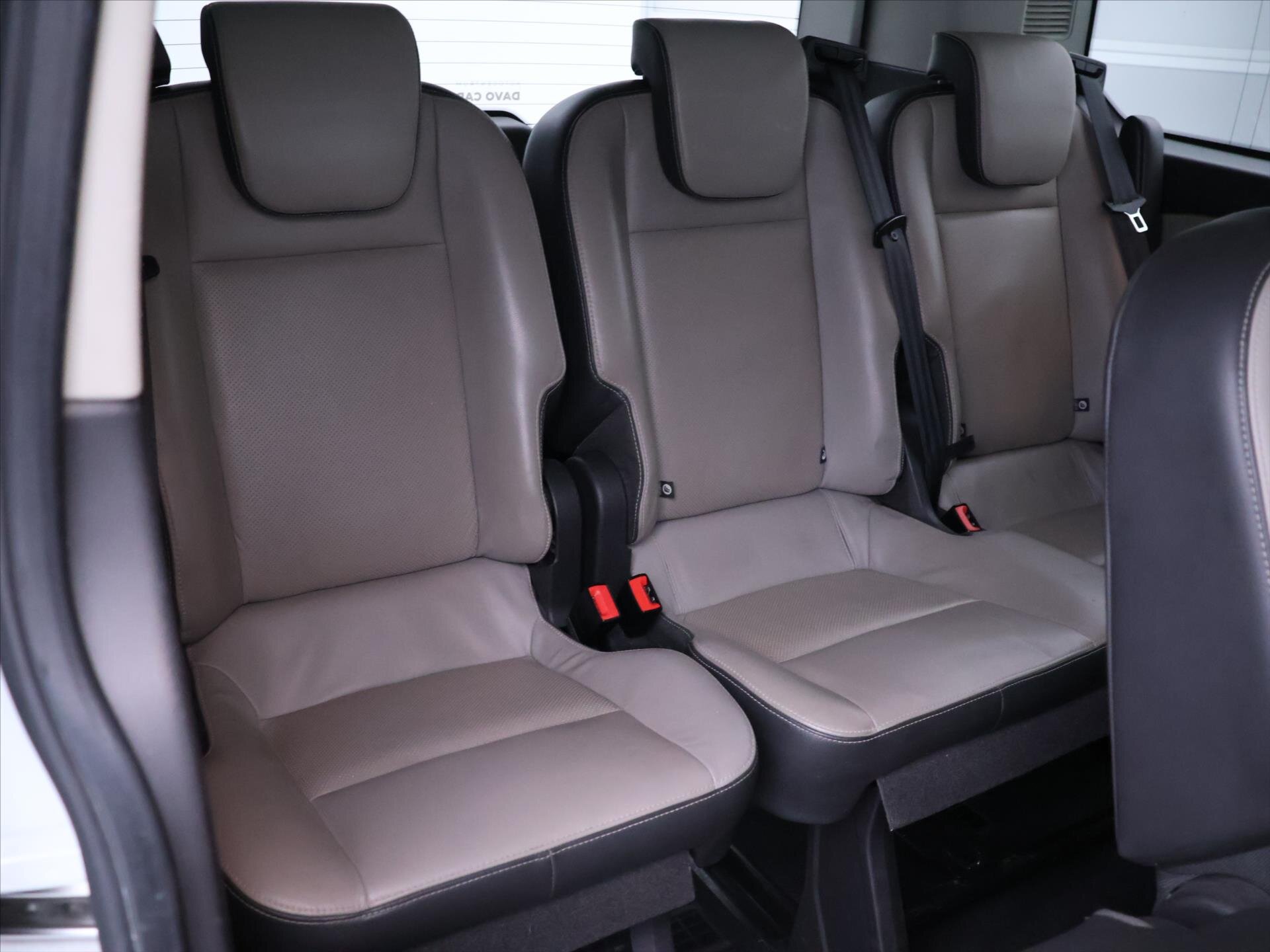 Ford Tourneo Custom Kombi 2,0 l 96 kw