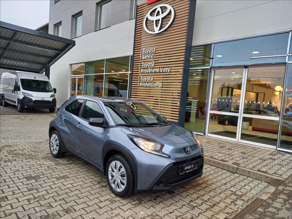 Toyota Aygo Hatchback 998,0 53 kw
