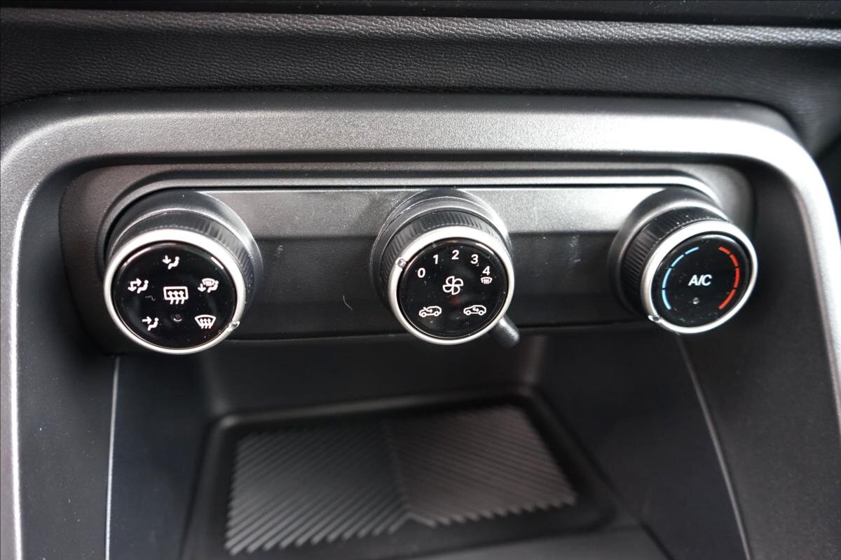 Citroën C3 Aircross SUV / Terénní 1,2 l 74 kw