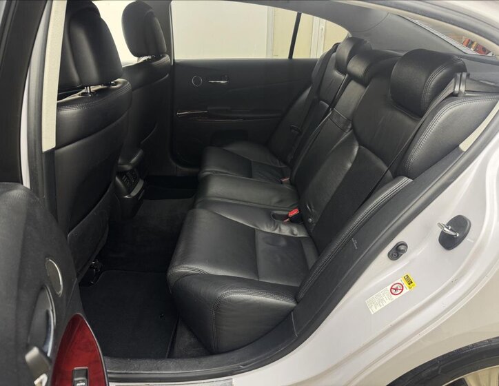 Lexus GS 300 Sedan / Limuzína 3,0 l 183 kw