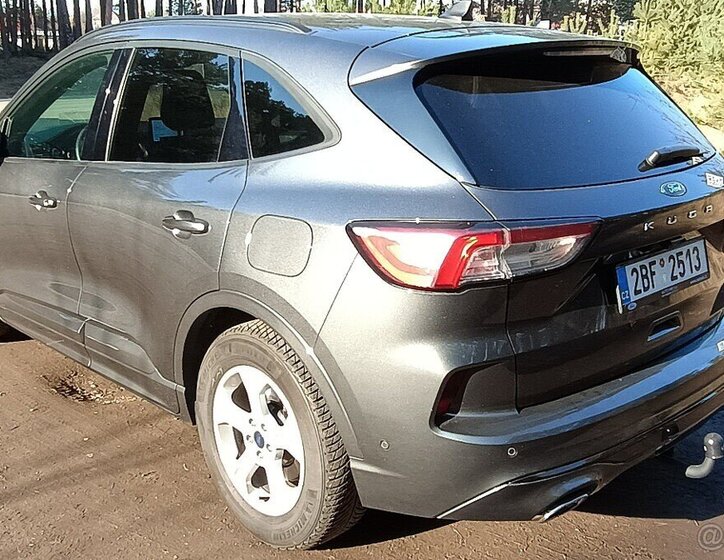 Ford Kuga SUV / Terénní 1,5 l 110 kw