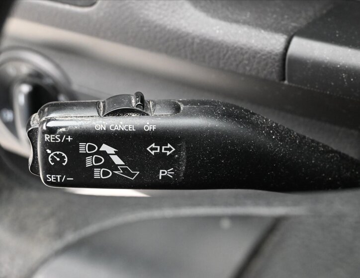 Volkswagen Touran MPV 1,9 l 77 kw