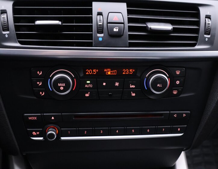 BMW X3 SUV / Terénní 2,0 l 135 kw