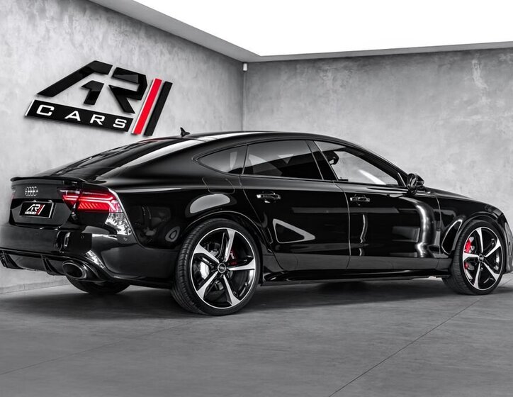 Audi RS7 Sedan / Limuzína 4,0 l 412 kw