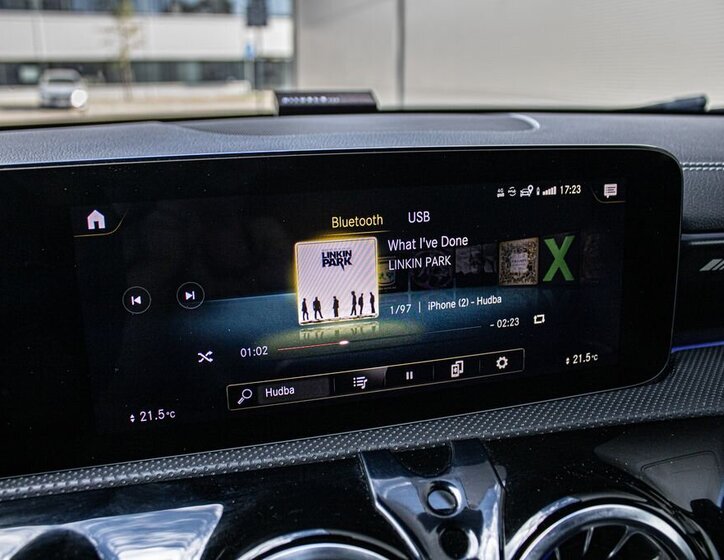 Mercedes-Benz CLA Kombi 2,0 l 321 kw