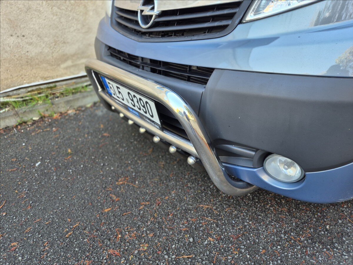 Opel Vivaro Kombi 2,5 l 107 kw