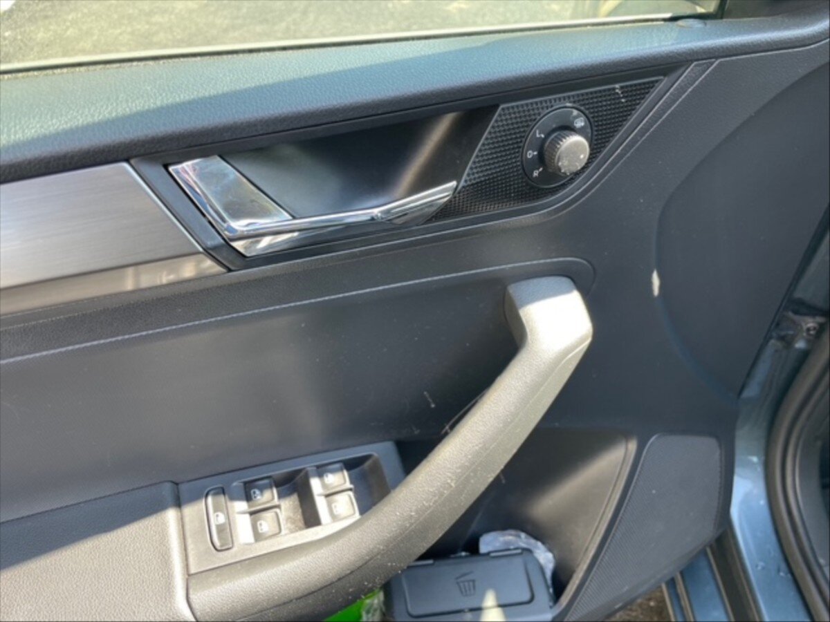 Škoda Rapid Sedan / Limuzína 1,6 l 85 kw