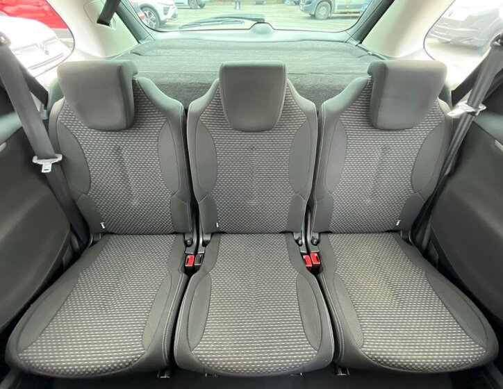Citroën C4 Picasso 7