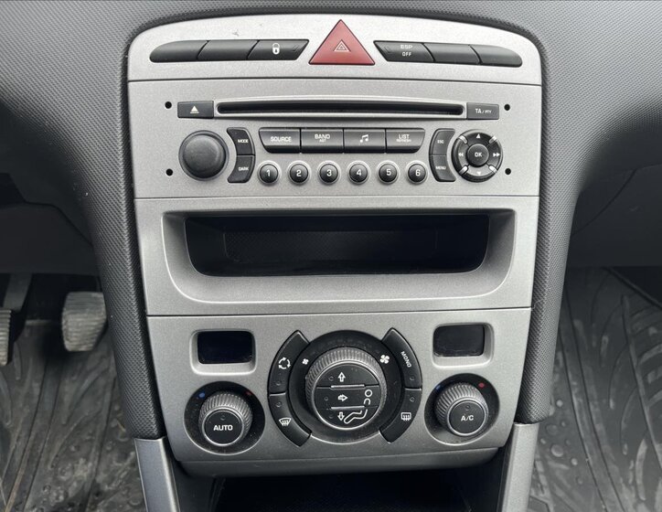 Peugeot 308 Hatchback 1,4 l 72 kw