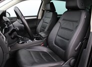 Volkswagen Touareg SUV / Terénní 3,0 l 193 kw