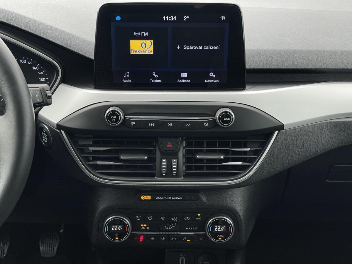 Ford Focus Kombi 999,0 92 kw