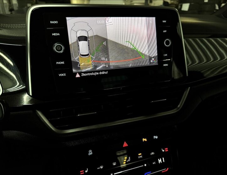 Volkswagen T-Roc SUV 2,0 l 140 kw