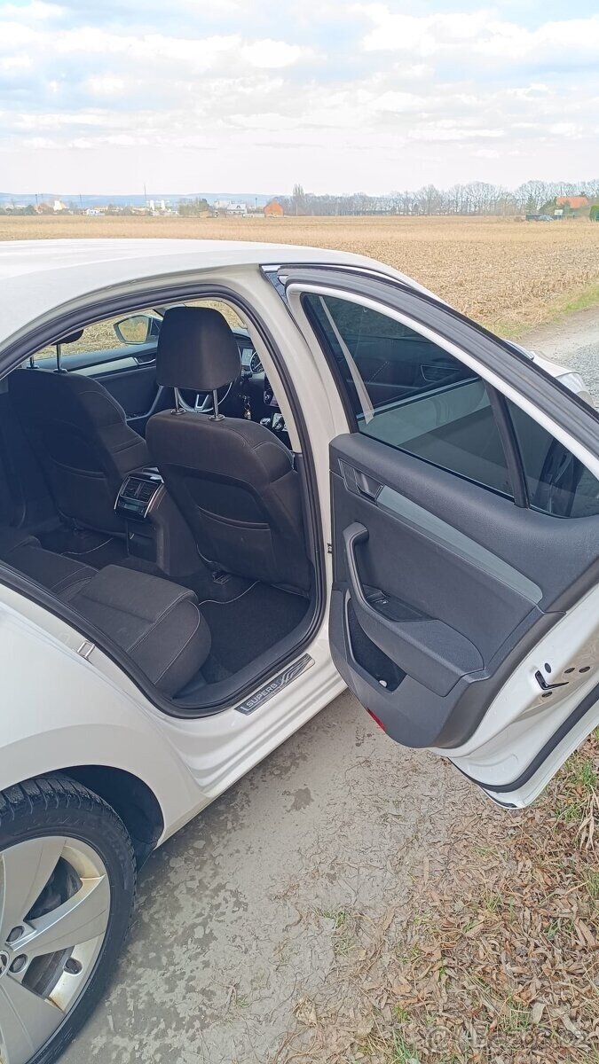 Škoda Superb Kombi 0,0 110 kw