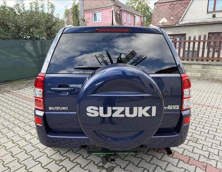 Suzuki Grand Vitara 6