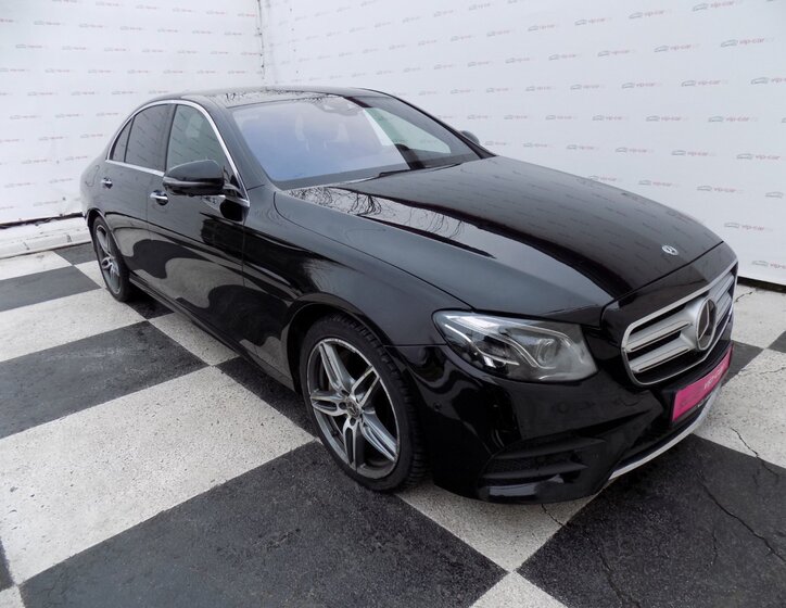 Mercedes-Benz Třídy E Sedan 3,0 l 190 kw