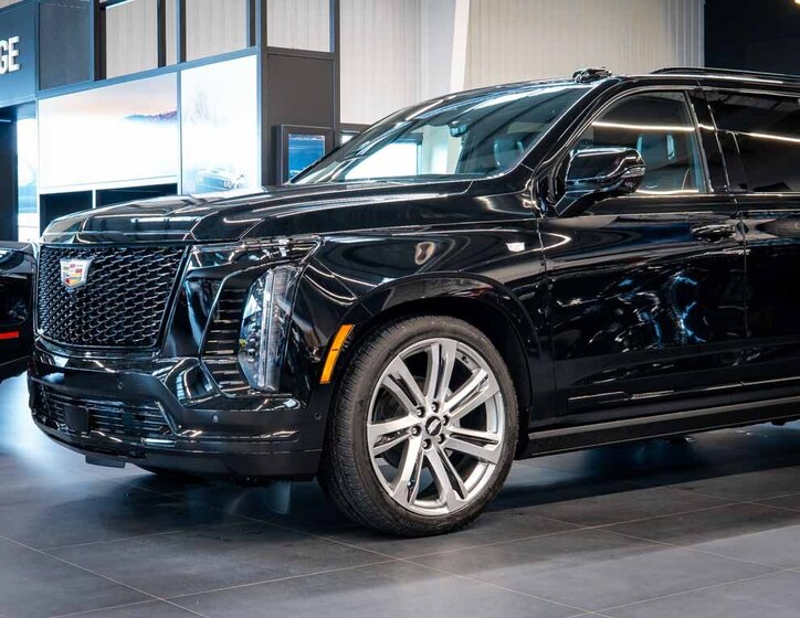 Cadillac Escalade SUV 6,2 l 313 kw