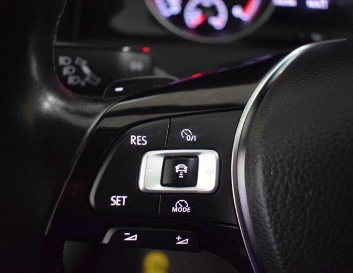 Volkswagen Golf Kombi 2,0 l 110 kw