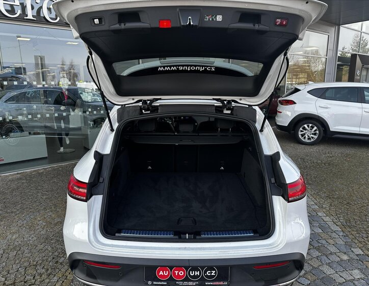 Mercedes-Benz EQC SUV / Terénní 0,0 300 kw