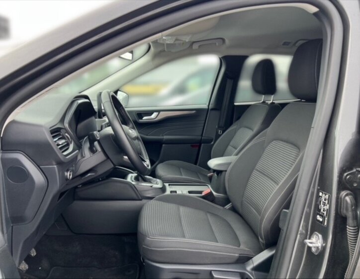 Ford Kuga SUV / Terénní 1,5 l 110 kw