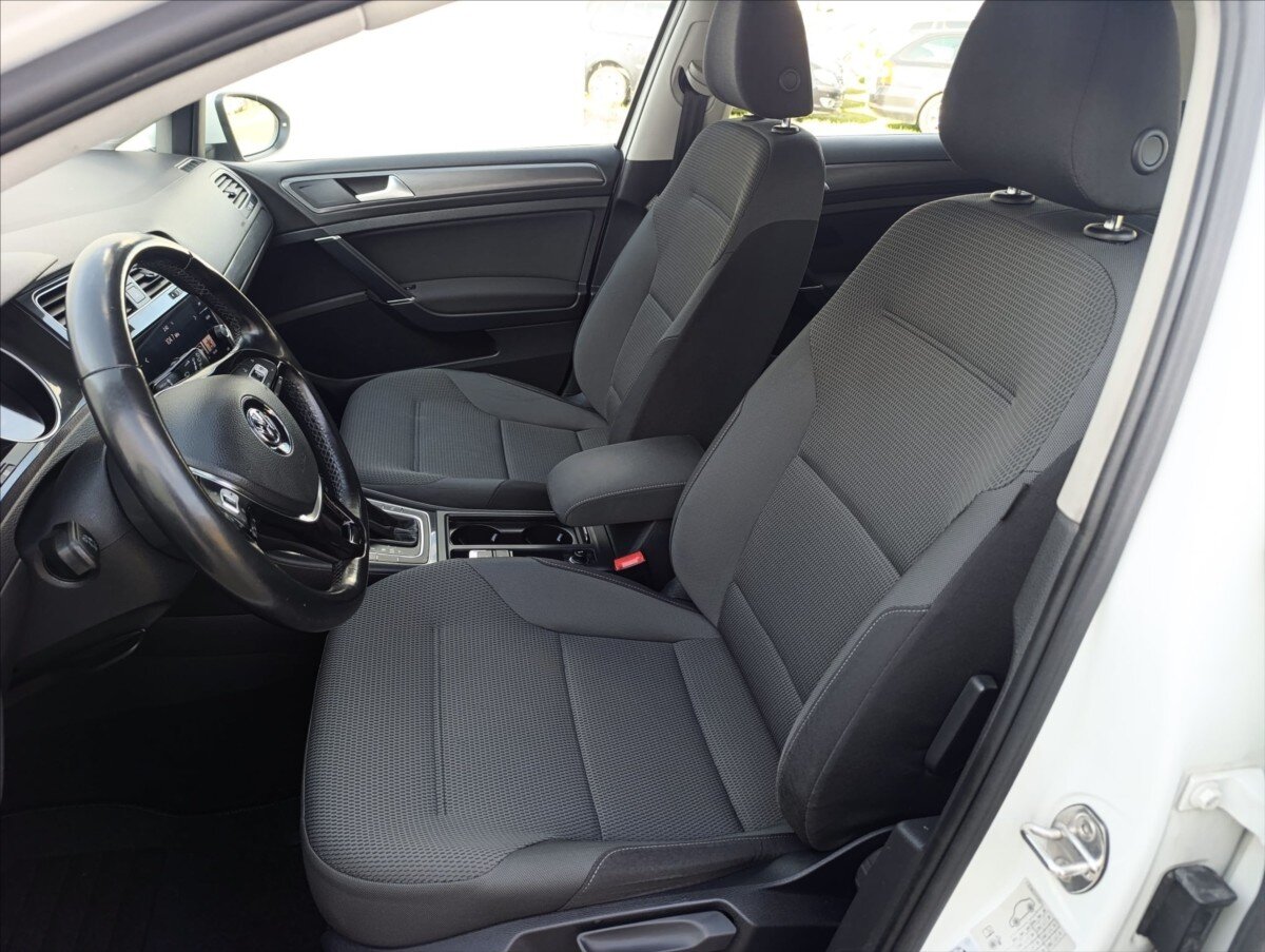 Volkswagen Golf Hatchback 1,5 l 96 kw