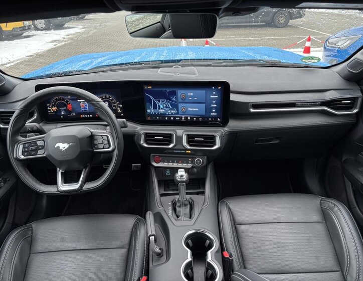 Ford Mustang Kupé 5,0 l 328 kw