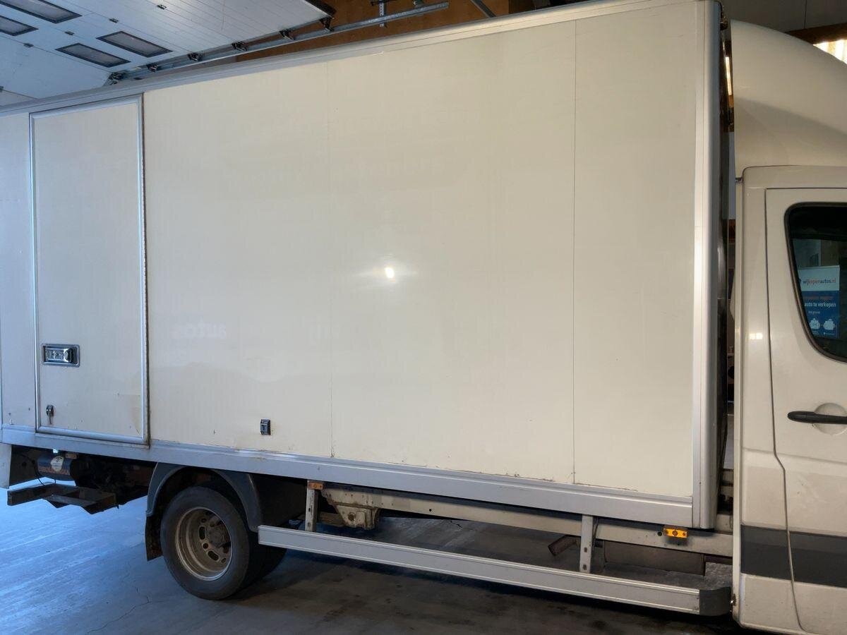 Volkswagen Crafter Skříň 2,5 l 120 kw