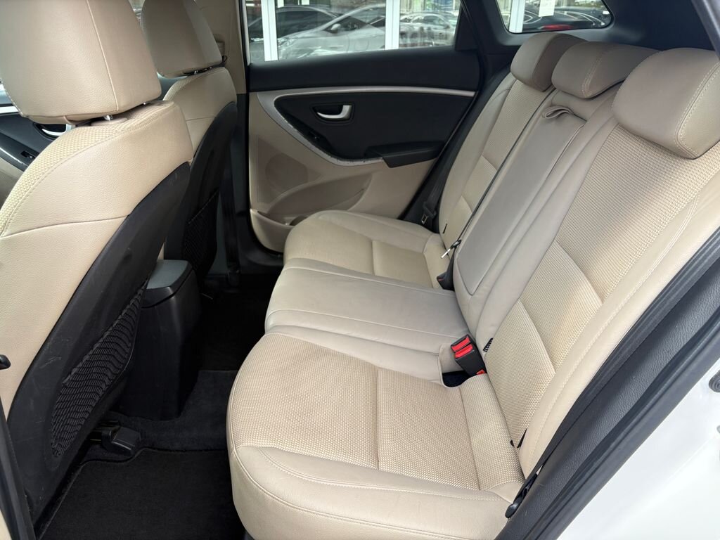 Hyundai i30 Kombi 1,6 l 99 kw