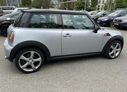 Mini Cooper Hatchback 1,6 l 88 kw