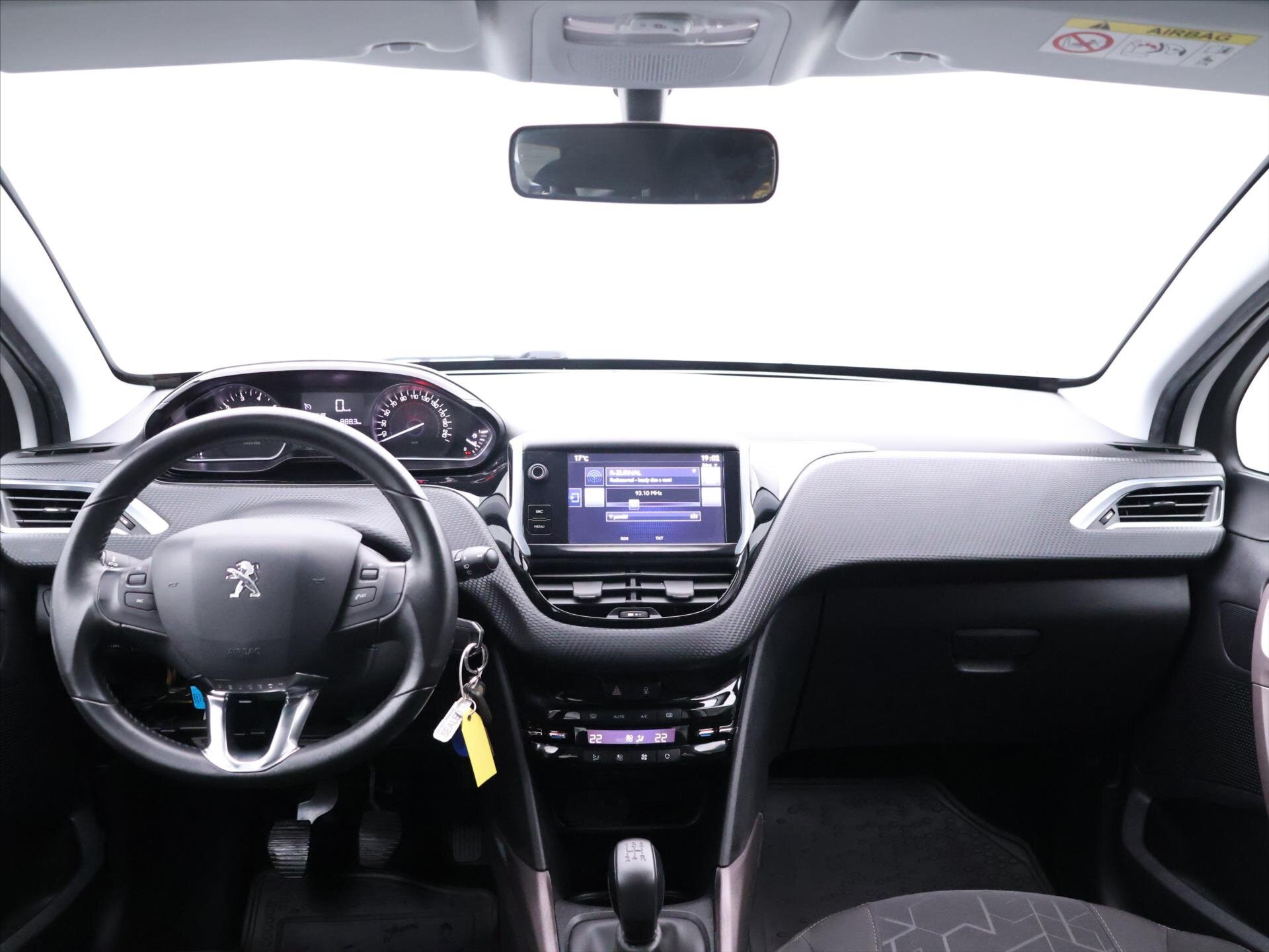 Peugeot 2008 SUV 1,2 l 81 kw