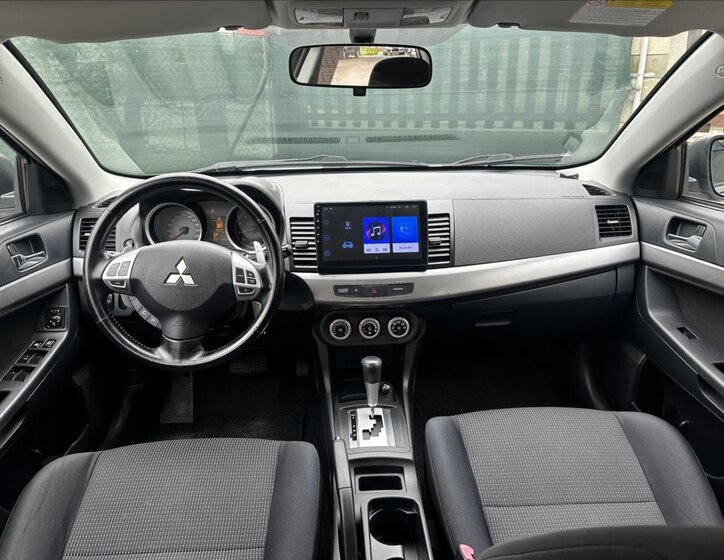 Mitsubishi Lancer Sedan 1,8 l 105 kw