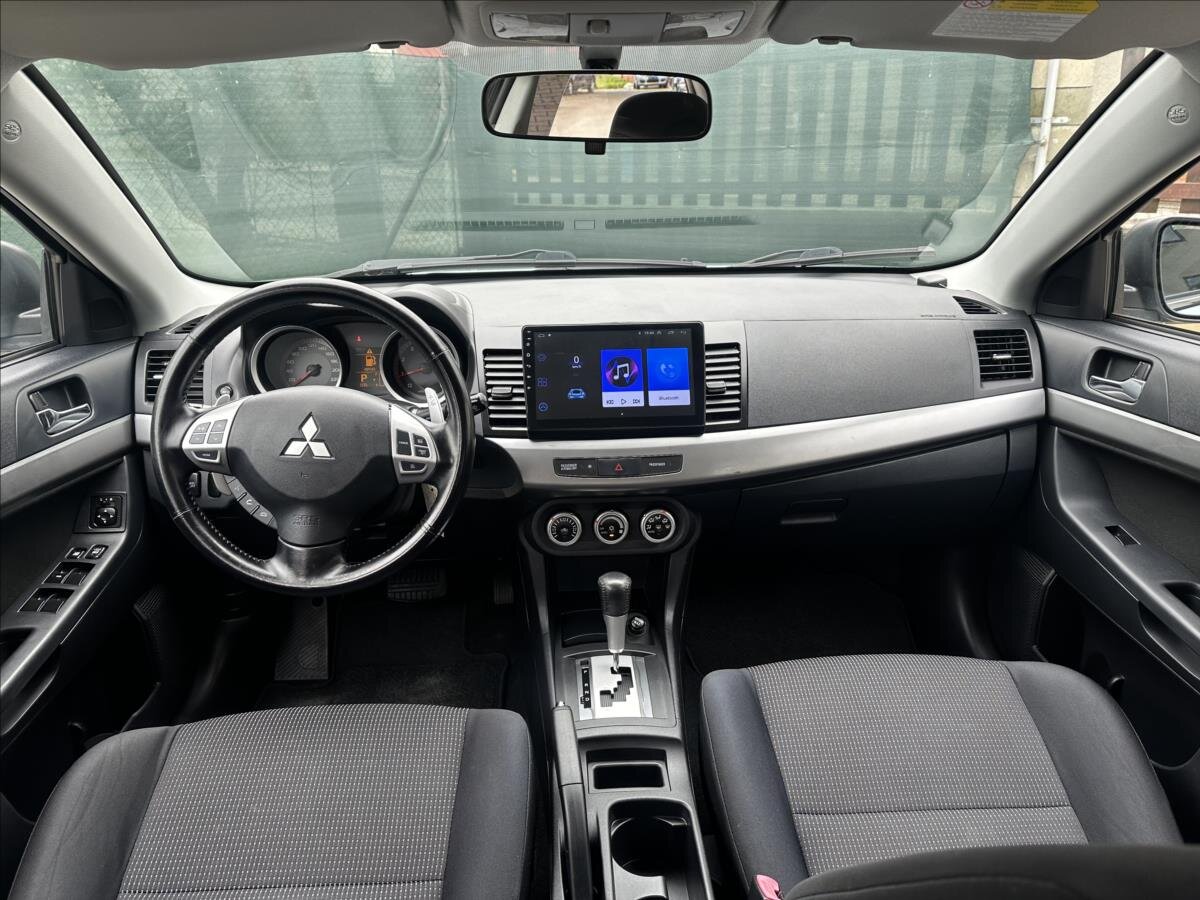 Mitsubishi Lancer Sedan 1,8 l 105 kw