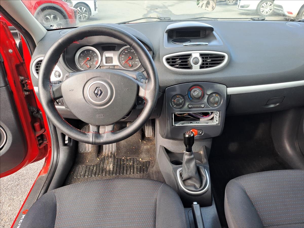 Renault Clio Kombi 1,1 l 55 kw