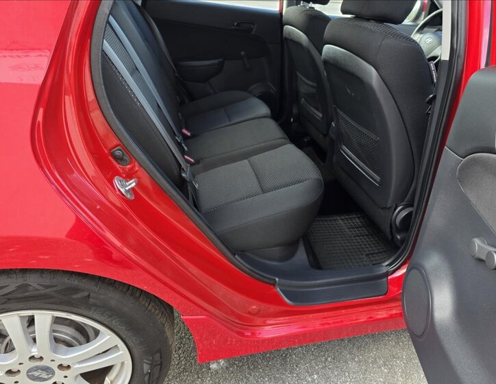 Hyundai i30 Hatchback 1,4 l 77 kw