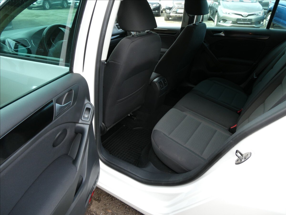 Volkswagen Golf Hatchback 1,2 l 63 kw