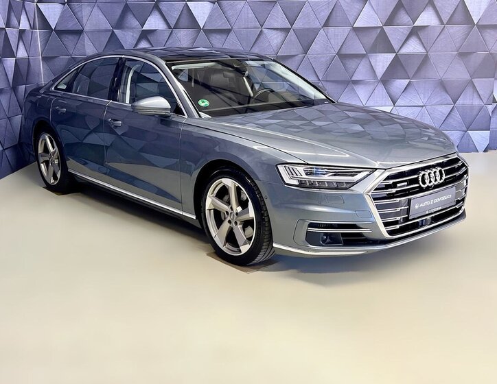 Audi A8 Sedan / Limuzína 3,0 l 210 kw