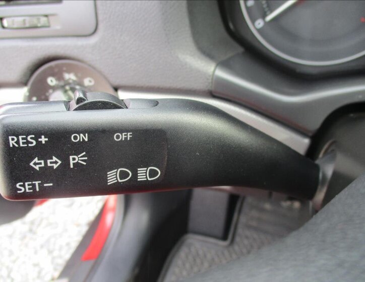 Škoda Octavia Sedan / Limuzína 1,6 l 75 kw