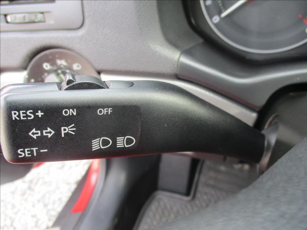 Škoda Octavia Sedan / Limuzína 1,6 l 75 kw