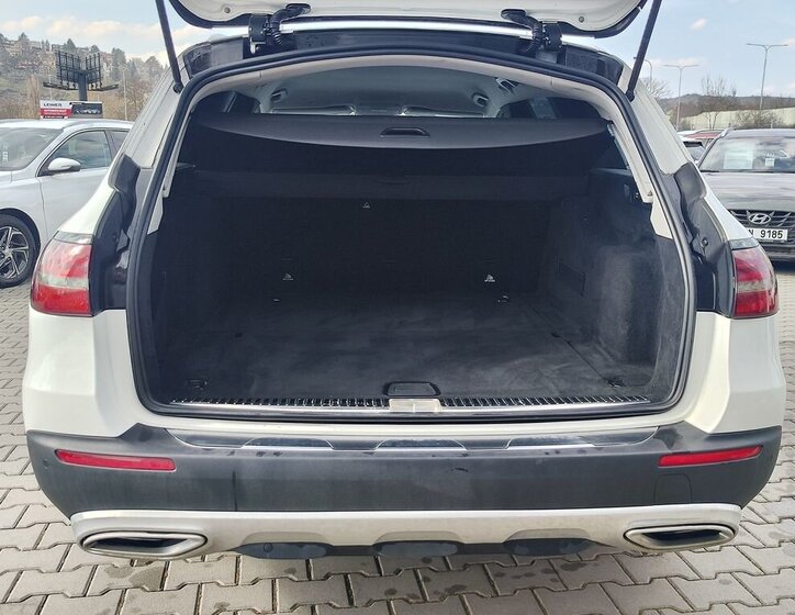 Mercedes-Benz Třídy E Kombi 2,0 l 143 kw