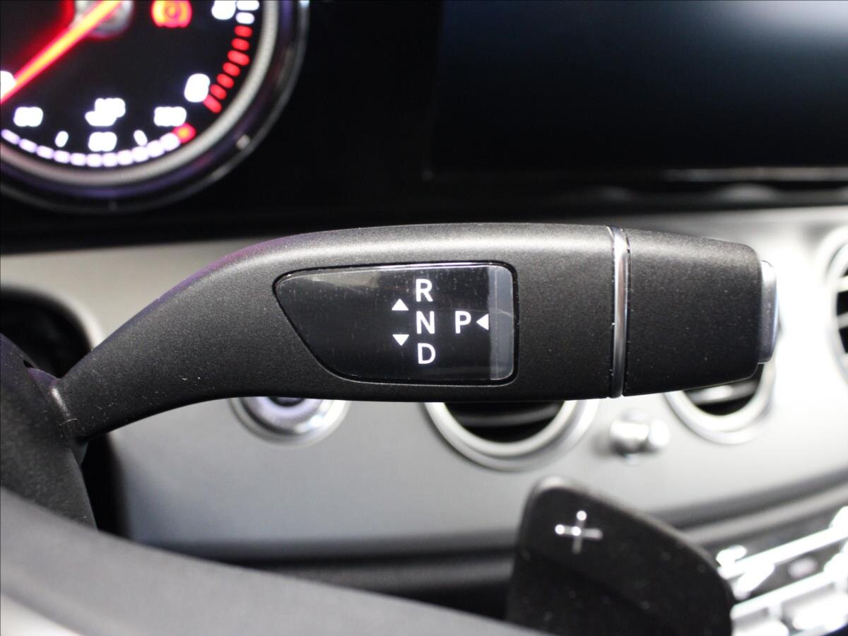 Mercedes-Benz Třídy E