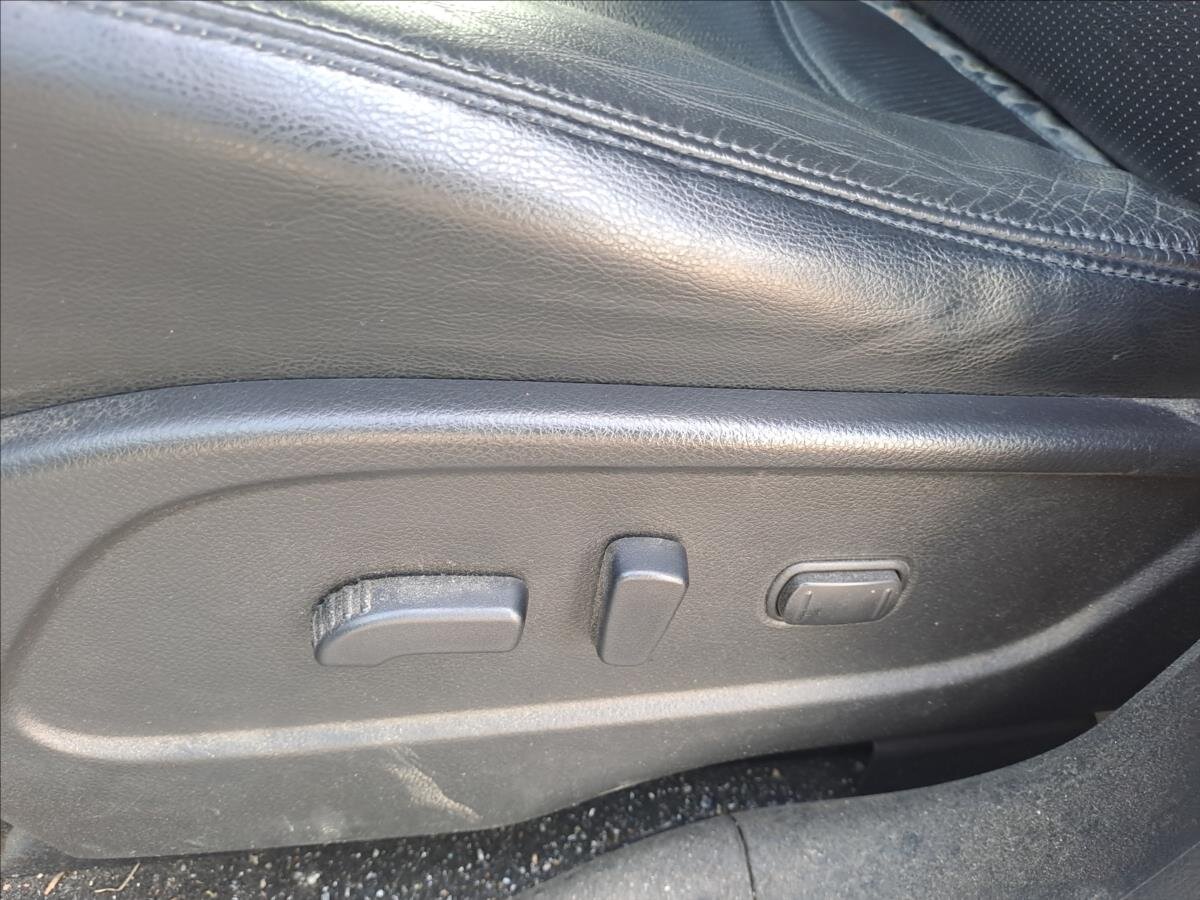 Nissan Murano SUV / Terénní 2,5 l 140 kw