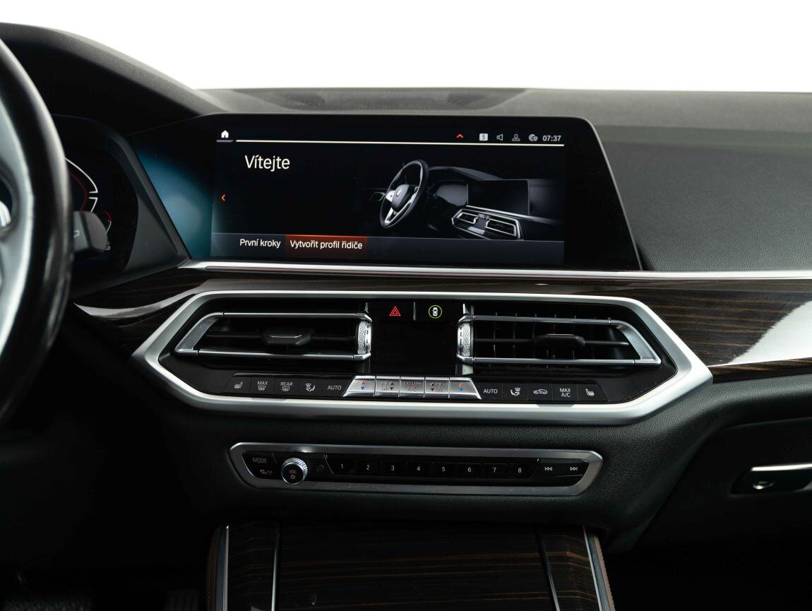 BMW X5 SUV / Terénní 3,0 l 210 kw