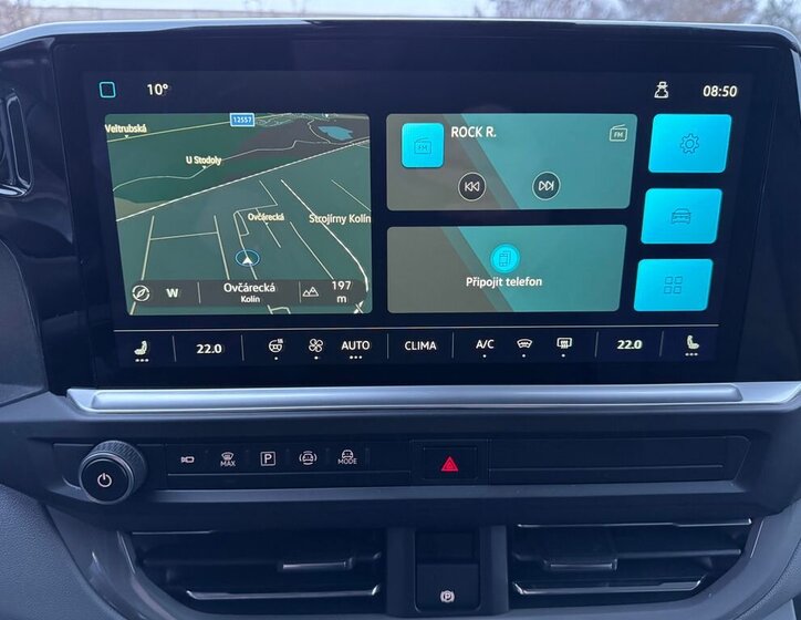 Volkswagen Caravelle 23