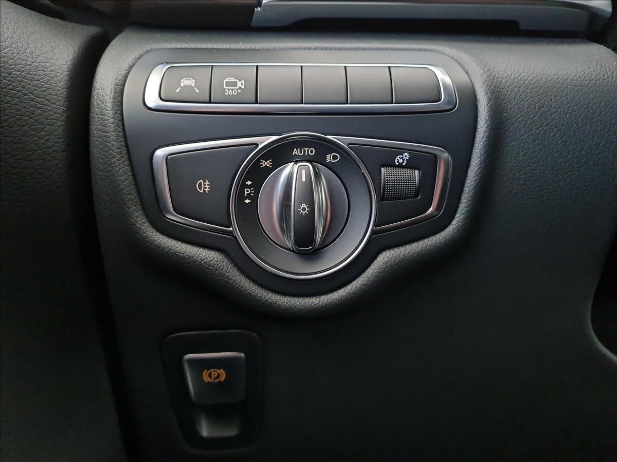 Mercedes-Benz Třídy V MPV 2,0 l 174 kw