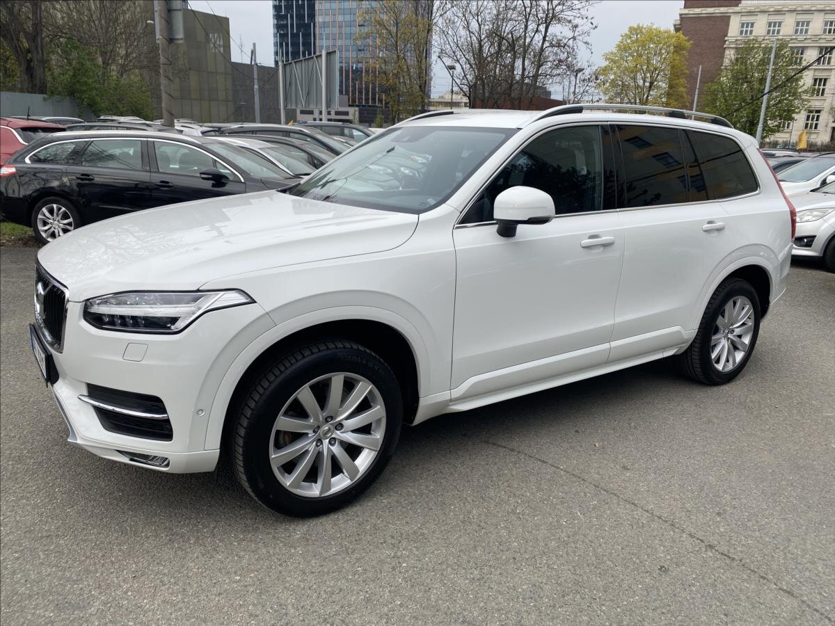 Volvo XC90 SUV / Terénní 2,0 l 173 kw