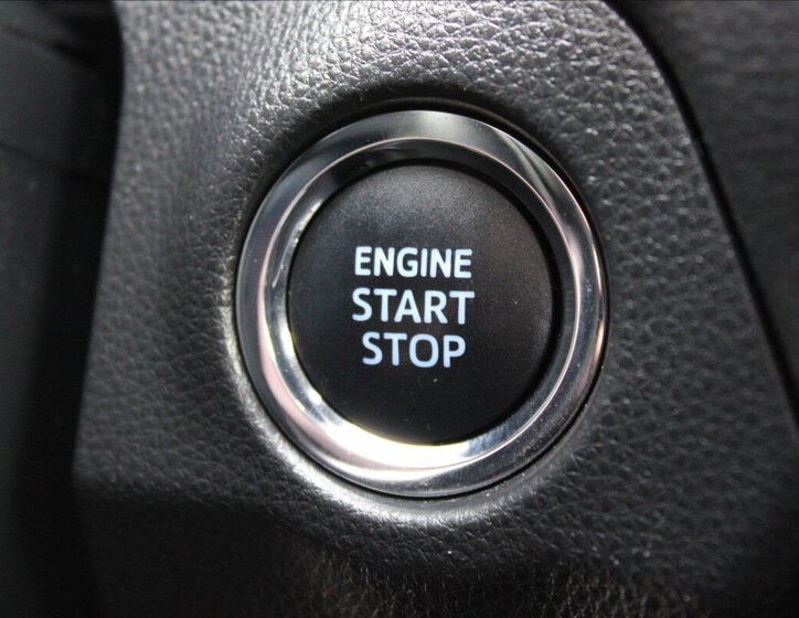 Toyota RAV4 SUV 2,0 l 129 kw