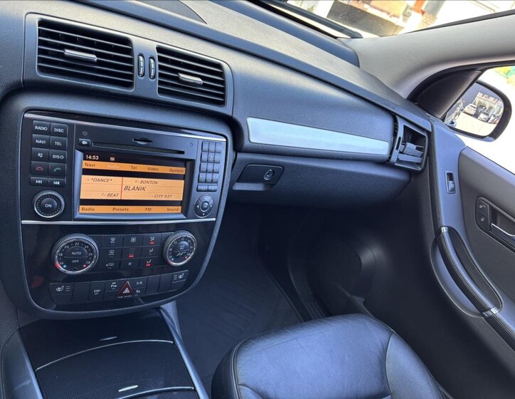 Mercedes-Benz Třídy R Kombi 3,0 l 165 kw