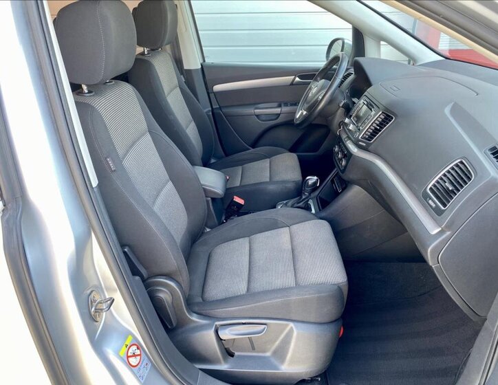 Volkswagen Sharan MPV 2,0 l 103 kw