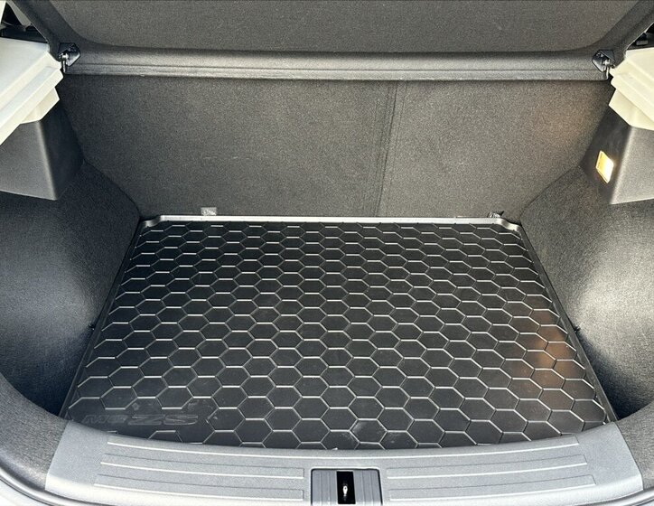 MG ZS SUV / Terénní 999,0 82 kw