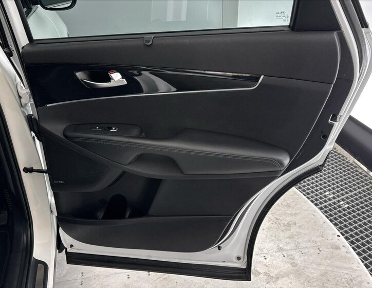 KIA Sorento SUV / Terénní 2,2 l 147 kw