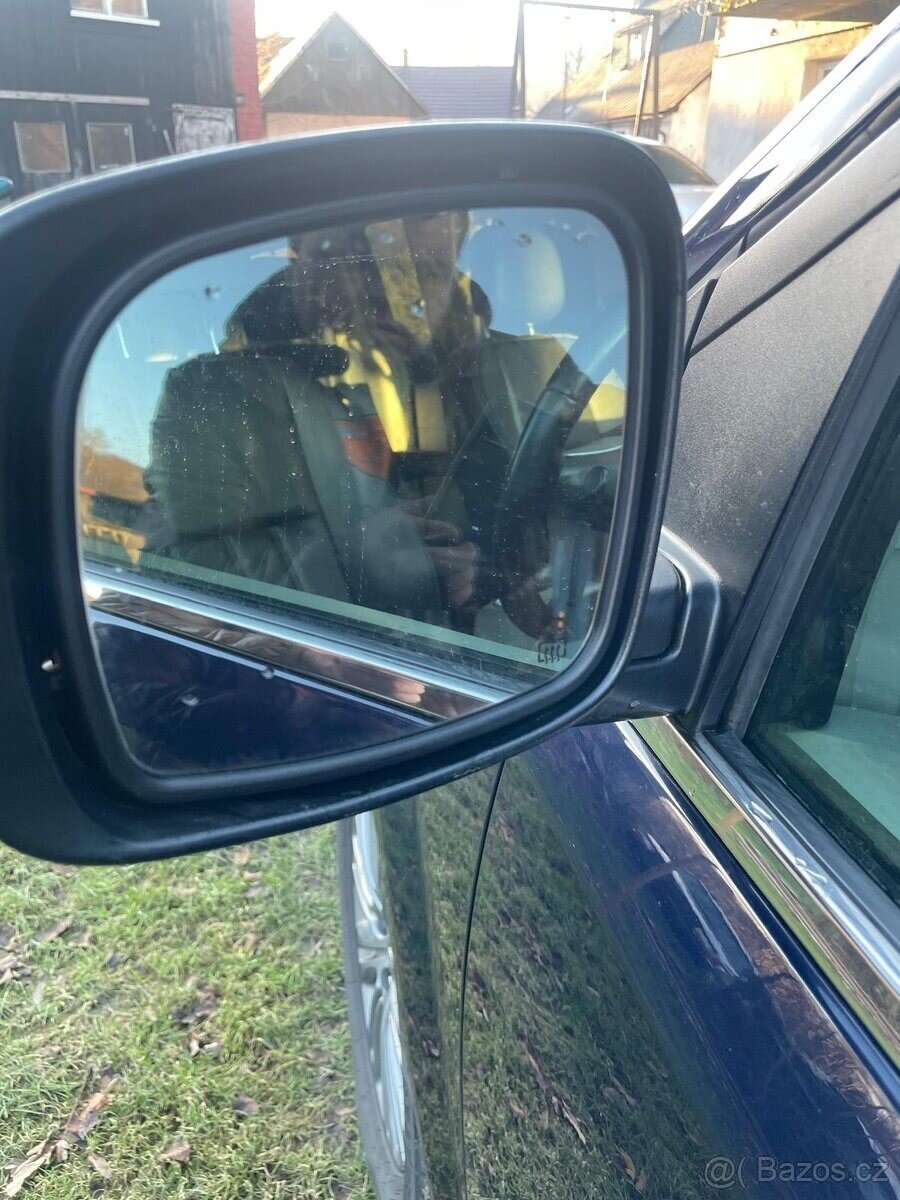 Chrysler Town & Country MPV 3,6 l 208 kw